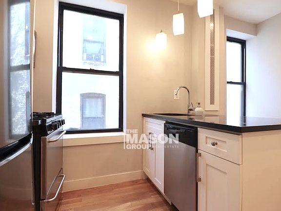 2nd image of 70 W 109th St APT 53
