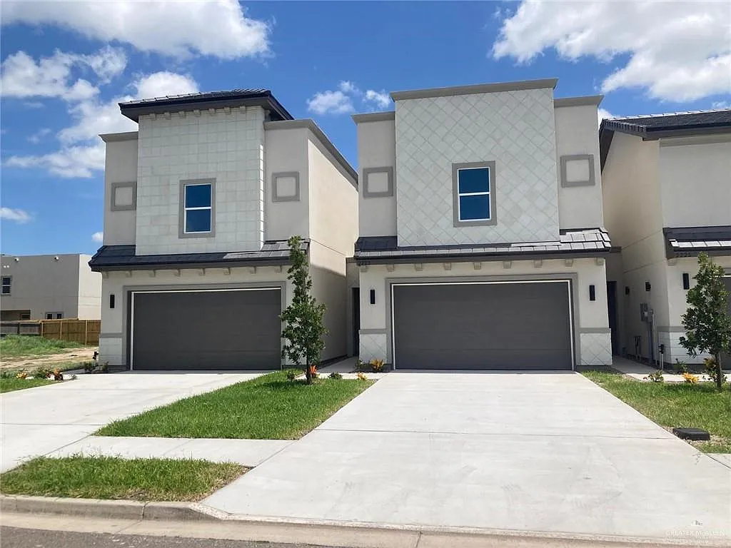 3 bed, 2.5 bath, 1757 sqft, $2,100 — Photo 2