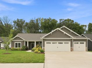 5884 Santera Dr, Fort Wayne, IN 46818