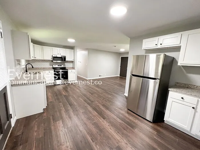 222 Rebecca Dr — Photo 3