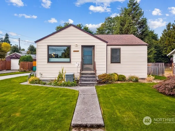 13625 1st Avenue SW, Burien, WA 98166