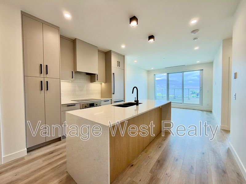 1st image of 3300 Lakeshore Rd #1108