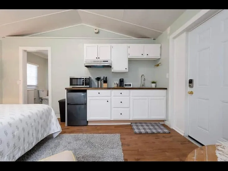 1709 River Rd #2 — Photo 3