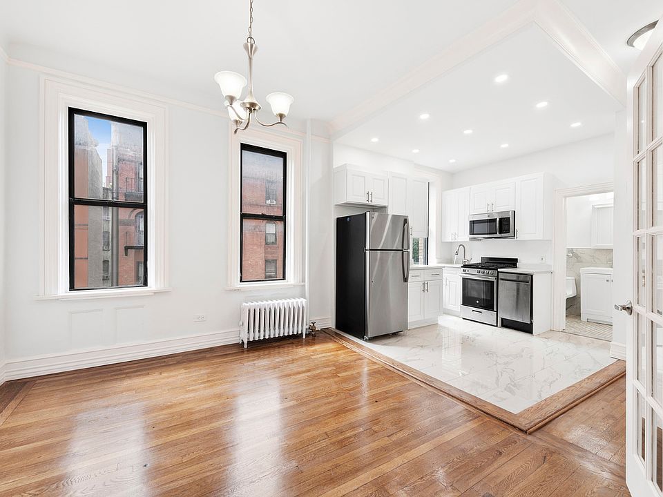 1st image of 1748 2nd Ave #4E