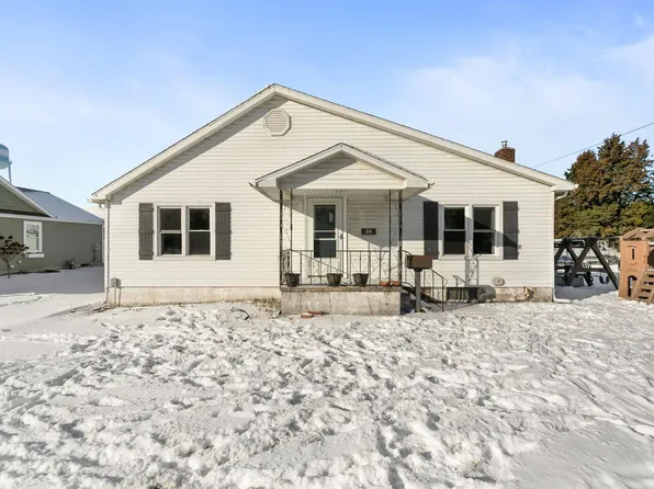 305 S Clymax St, Culver, IN 46511