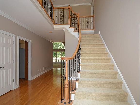 2nd image of 4003 Sunhill Ct