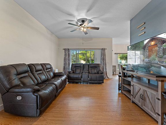 4th image of 194 Largo Dr