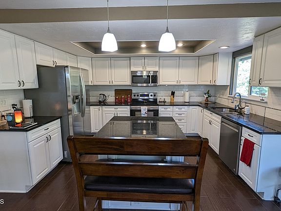 3rd image of 5239 E Royal Dr