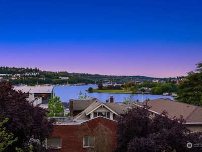 2626 Franklin Avenue E #F, Seattle, WA, 98102