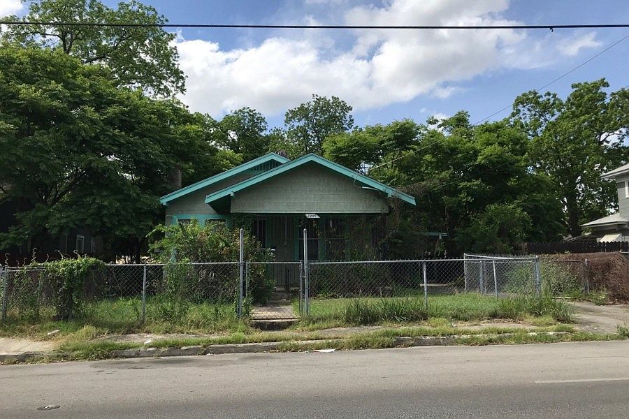 1st image of 2205 W Olmos Dr