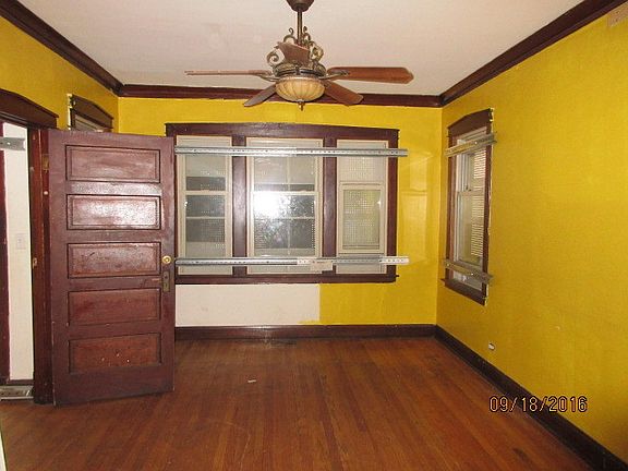 4th image of 8330 S Marquette Ave
