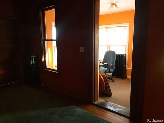 4th image of 774 Starkweather St