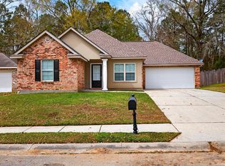 10261 English Manor Dr, Gulfport, MS 39503