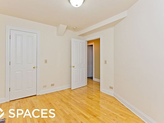 5th image of 1059 W Fry St #Unt1