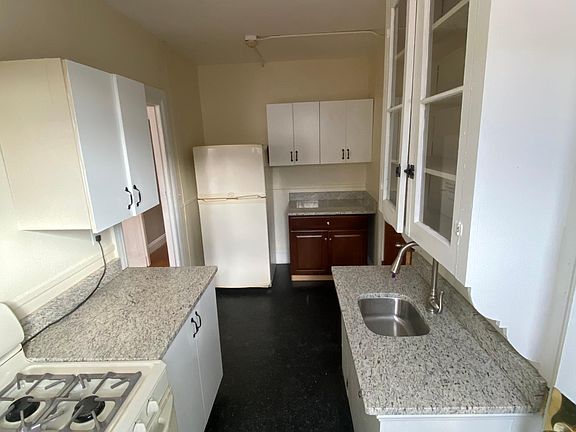 Kitchen- Granite Countertops