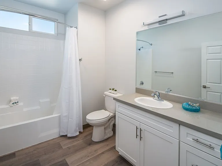 Village Place Apartments — Photo 73