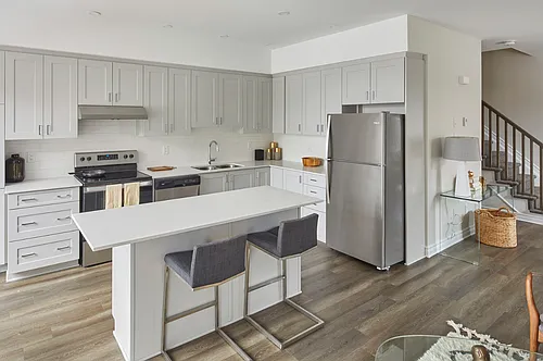 928 Roger Griffiths Ave #P94M Photo 1