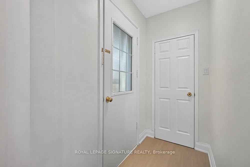 3 bed, $2,490 — Photo 4