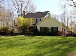 9 Georges Hill Rd, Newtown, CT 06470