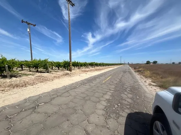 6195 W Springfield Ave N, Fresno, CA 93706