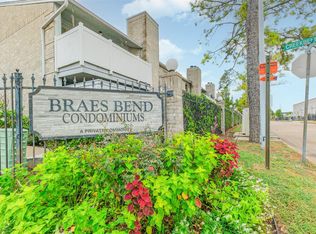 8247 Creekbend Dr #8247, Houston, TX 77071