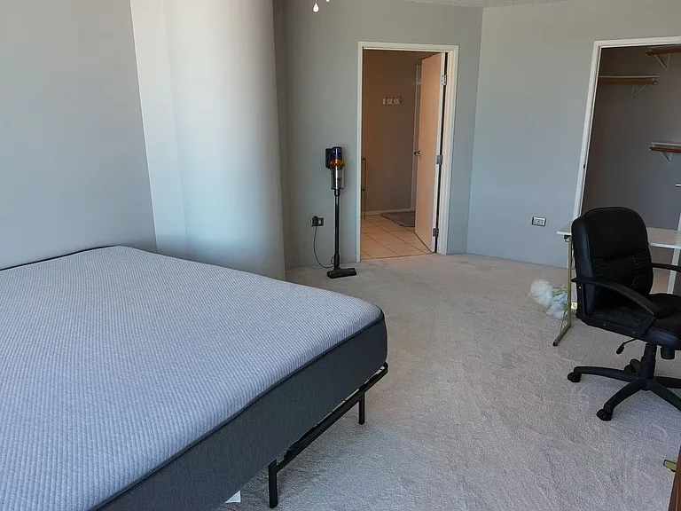 1720 N Maple St #1040 — Photo 4