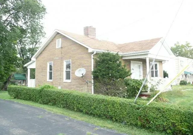344 Woodvue Ln photo 1