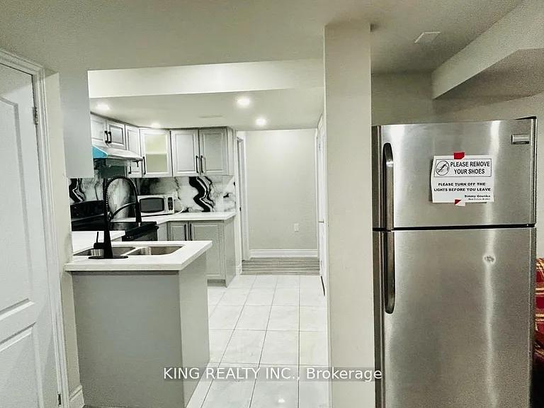 13 Black Diamond Cres #BASEMENT — Photo 5