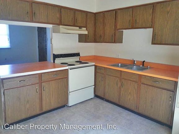 4th image of 1619 N Grand Ave APT A