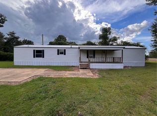 135 Couvillion St, Moreauville, LA 71355
