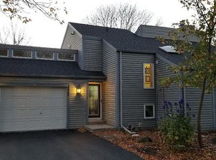 4068 Golf Valley Dr APT 1D, Sturgeon Bay, WI 54235