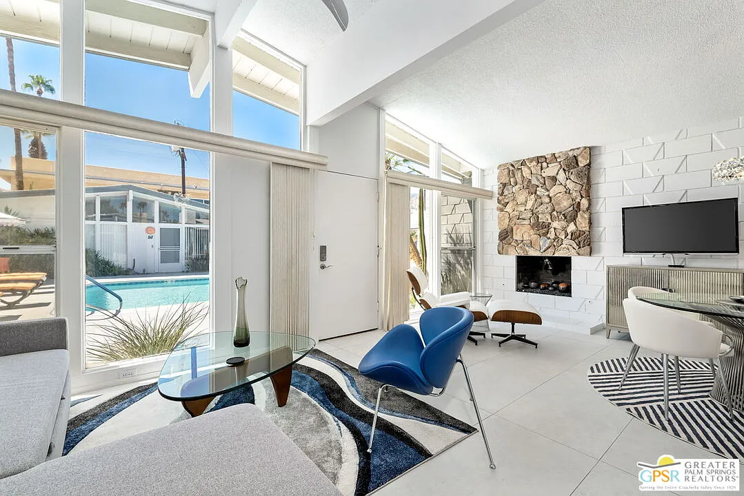 1 bed, 2.0 bath, 825 sqft, $2,900 — Photo 2
