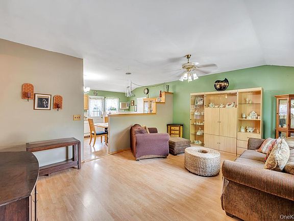 2nd image of 3 Megan Court