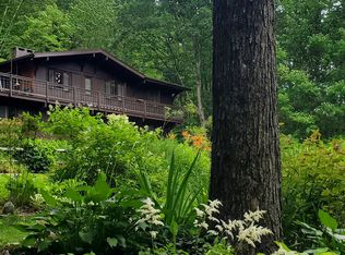 64 Black Bear Trl, Holderness, NH 03245