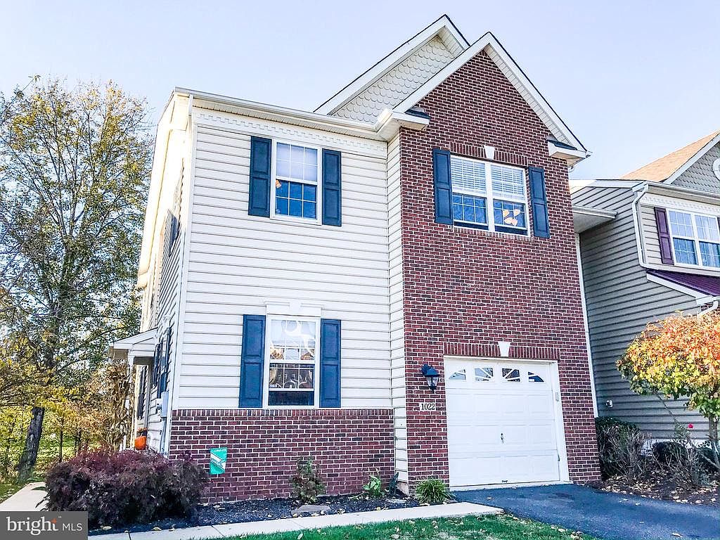 1022 Rosemont Ter, Pennsburg, PA 18073 Zillow