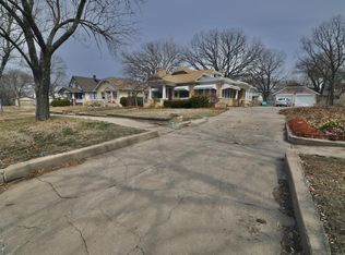 318 Elm St, Marion, KS 66861