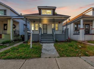 5045 Sobieski St, Hamtramck, MI 48212