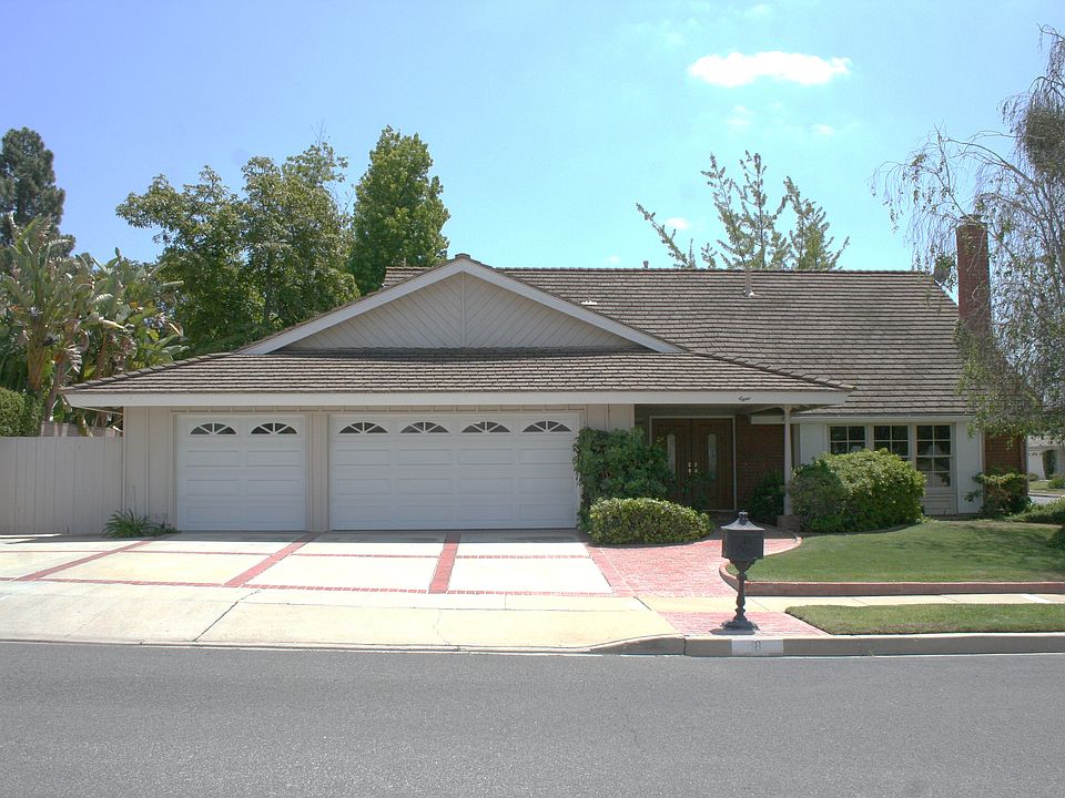 1st image of 8 E Verde Vista Dr