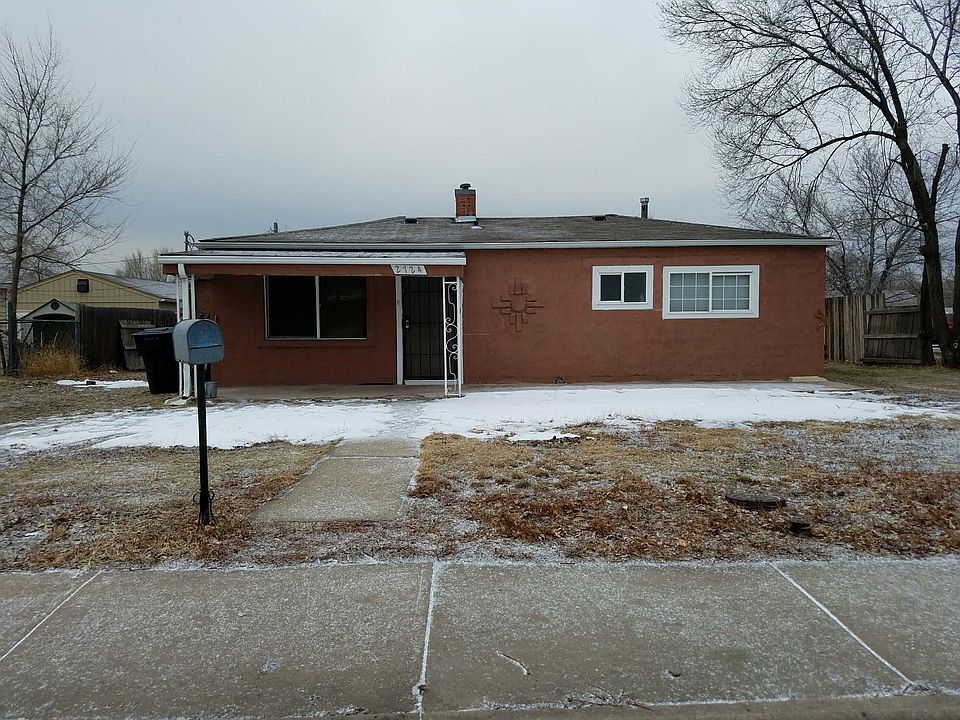 1st image of 2724 W Wesley Ave