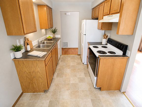 3rd image of 2217 N Hamilton St APT C
