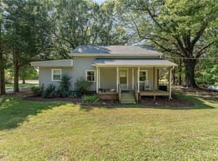 7217 Old 421 Rd, Liberty, NC 27298