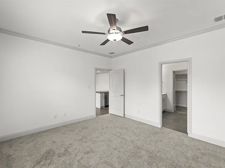 544 Oak Creek Dr — Photo 9