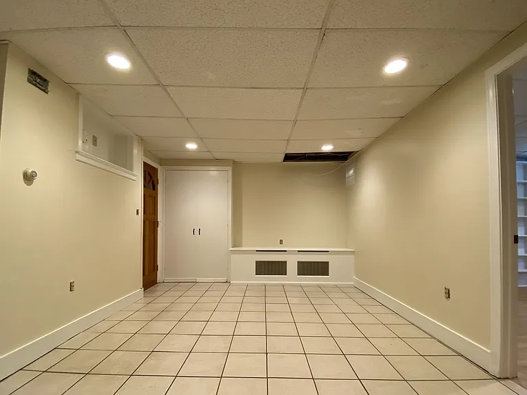239 Edwards St #LL — Photo 4