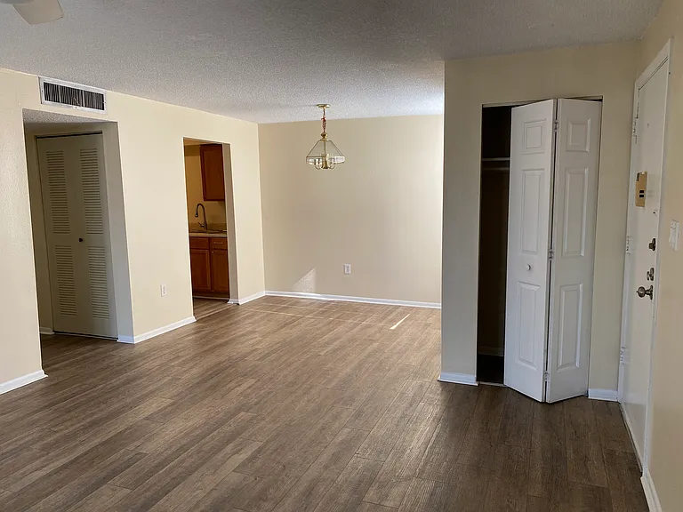 526 Orange Dr #34 — Photo 5