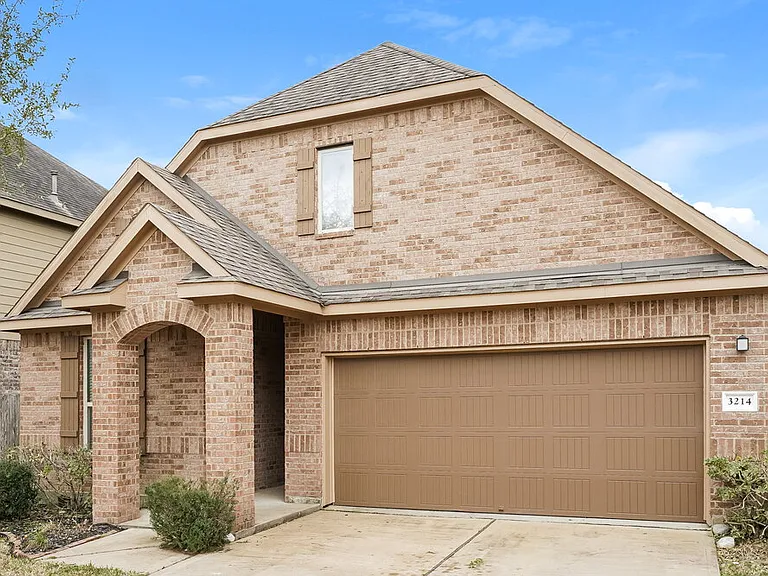 3214 Bainbridge Hill Ln — Photo 3