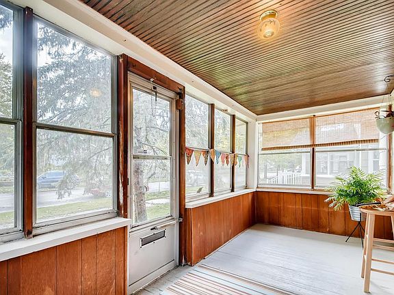 3rd image of 1017 Englewood Ave
