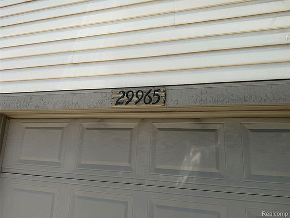5th image of 29965 Kenwood Ct
