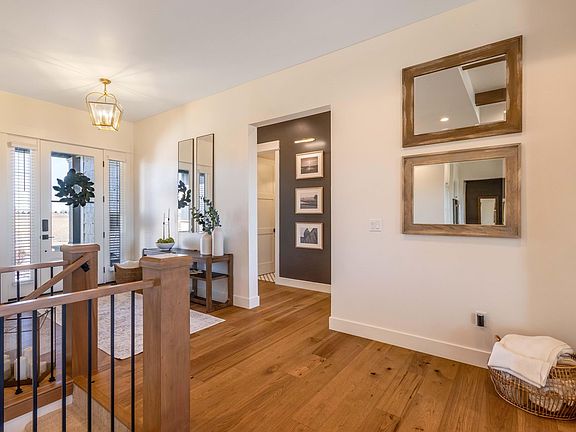 4th image of 32781 Eagleview Dr