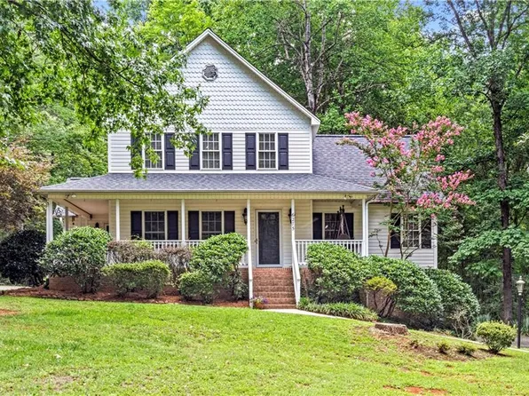 6275 Raven Forest Ct, Winston Salem, NC 27105