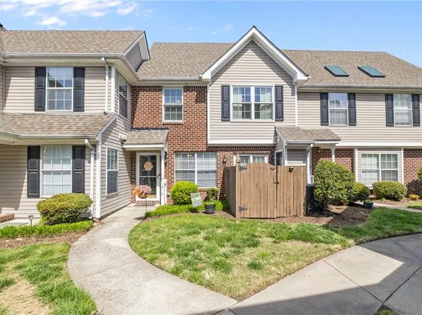 1816 Willow Point Arch, Chesapeake, VA 23320